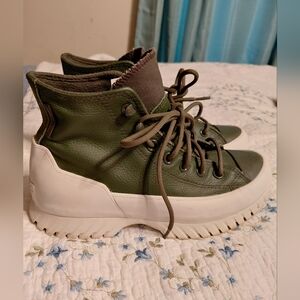Converse CTAS Lugged Winter 2.0 High Cargo Khaki Olive Women’s Size 6 US 171426C